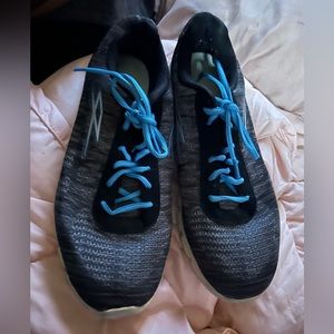 Spectrun Running Shoes  Sz 9 1/2